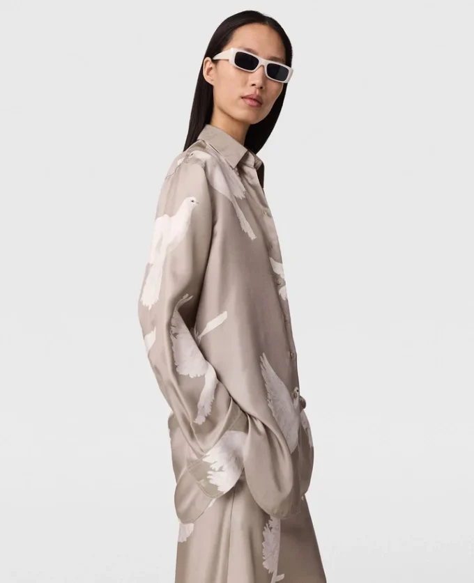 Oversized skjorta med duvtryck Oversized skjorta med duvtryck