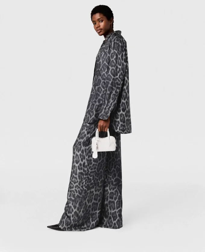 Oversized skjorta med leopardmönster Oversized skjorta med leopardmönster