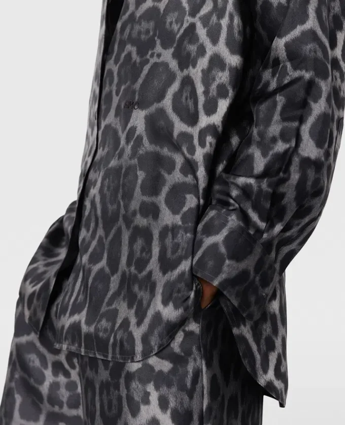 Oversized skjorta med leopardmönster Oversized skjorta med leopardmönster