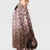 Oversized skjorta med ormmönster Oversized skjorta med ormmönster