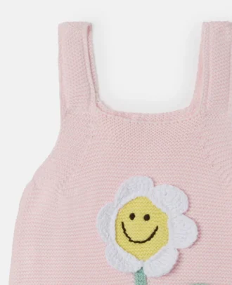 Romper med broderade blommor