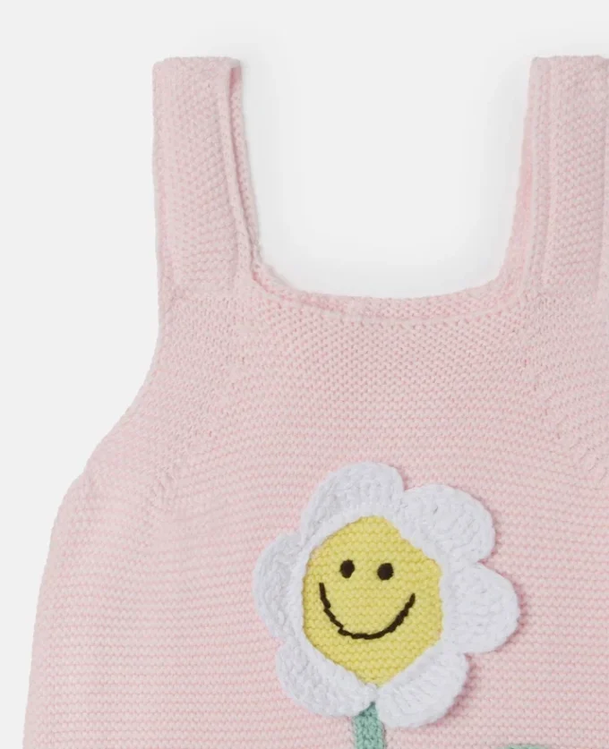 Romper med broderade blommor