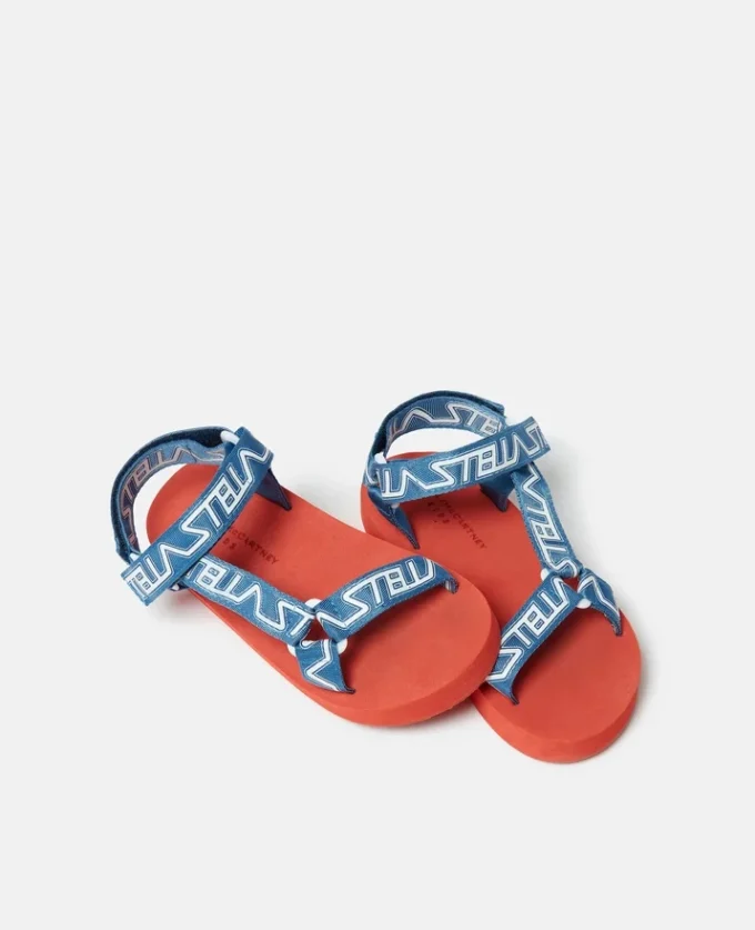 Sandaler med Moniker-tryck Sandaler med Moniker-tryck