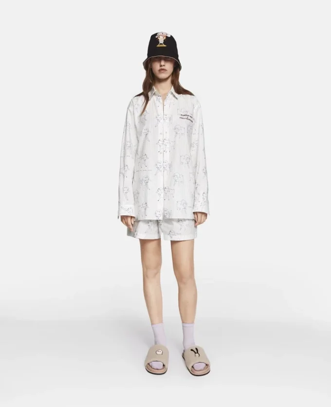 Sheep Can Never Sleep-shorts med tryck Sheep Can Never Sleep-shorts med tryck