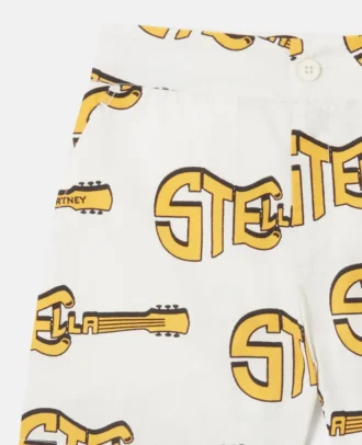 Shorts med gitarrmönster