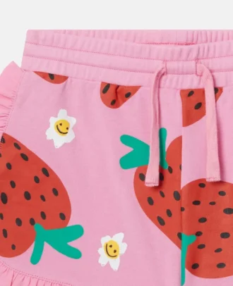 Shorts med jordgubbsmönster och fransar Shorts med jordgubbsmönster och fransar