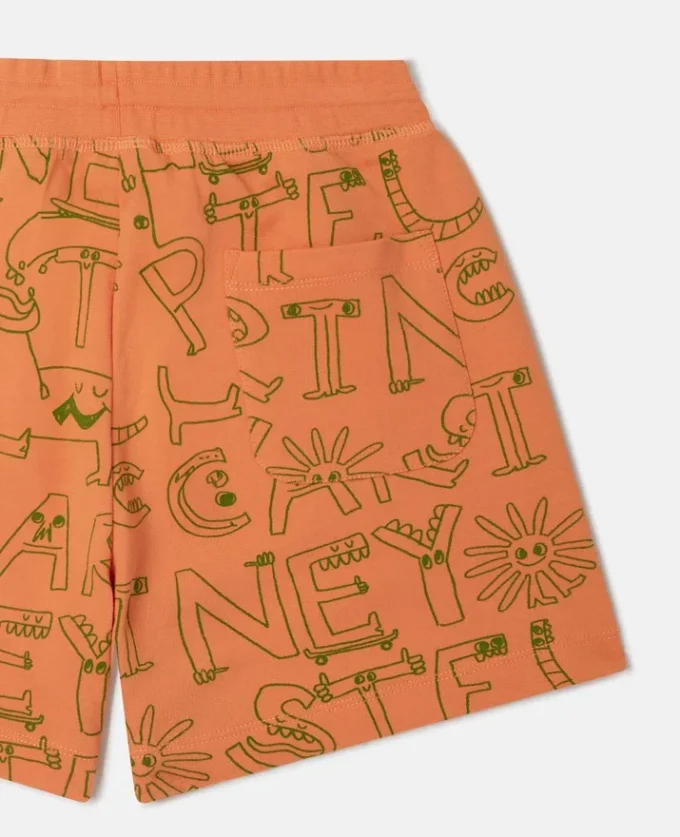 Shorts med märkesbokstäver
