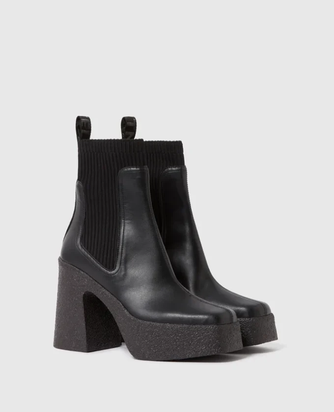 Skyla sockboots med klack Skyla sockboots med klack