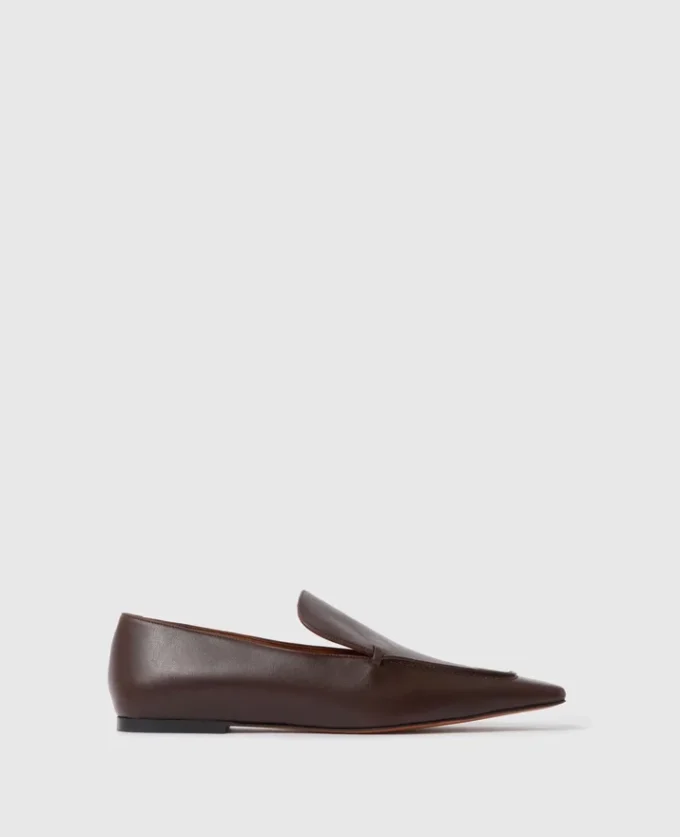Spetsiga slip-on-loafers