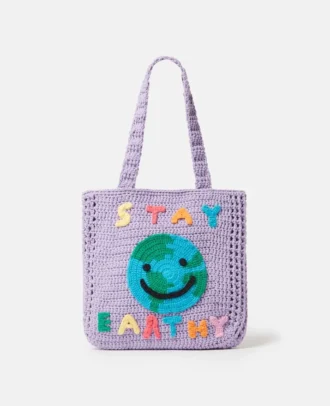 Stay Earthy grafisk stickad totebag