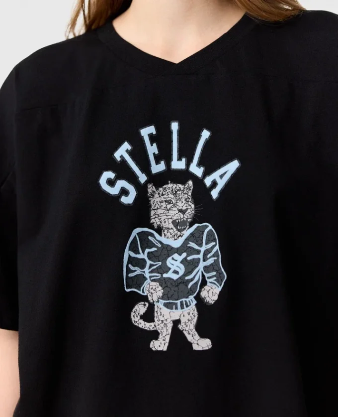 Stella grafisk varsity-T-shirt Stella grafisk varsity-T-shirt