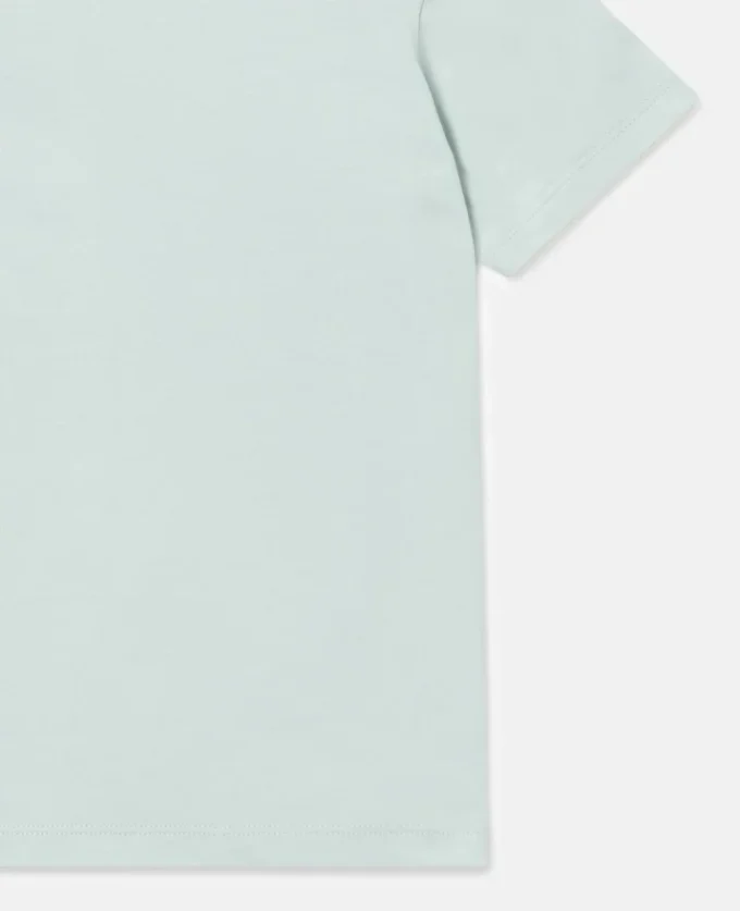 Stella Hotel Graphic T-shirt Stella Hotel Graphic T-shirt