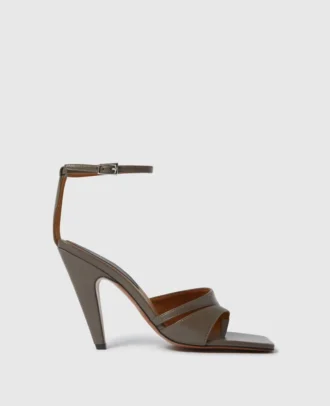 Stella Spur pumps med klack
