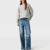Sweatshirt med logotypsmycke Sweatshirt med logotypsmycke