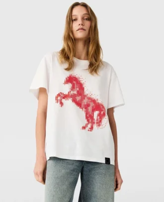 T-shirt med airbrush-tryck av häst