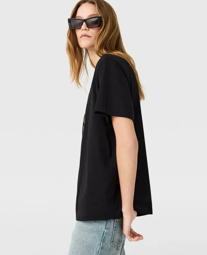 T-shirt med broderat logo T-shirt med broderat logo