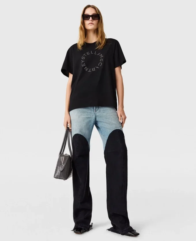 T-shirt med broderat logo T-shirt med broderat logo