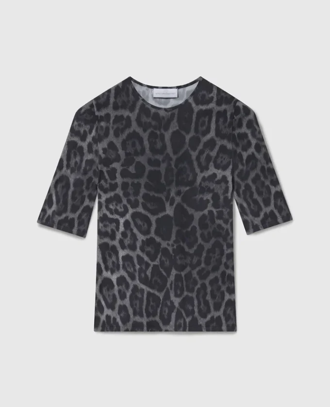 T-shirt med korta ärmar och leopardmönster T-shirt med korta ärmar och leopardmönster
