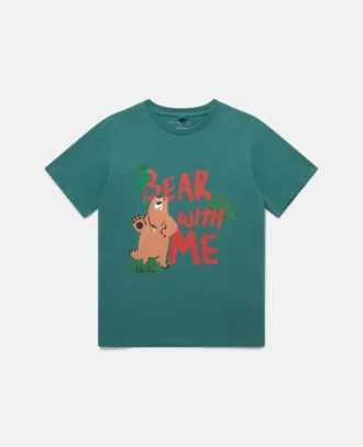 T-shirt med motivet ”Bear With Me”