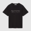 T-shirt med rund hals och broderad logotyp T-shirt med rund hals och broderad logotyp