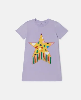 T-shirtklänning med stjärngrafik och fransar