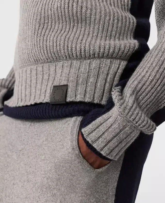 Turtleneck-tröja med kontrastpanel