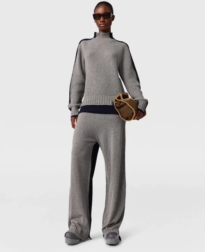 Turtleneck-tröja med kontrastpanel
