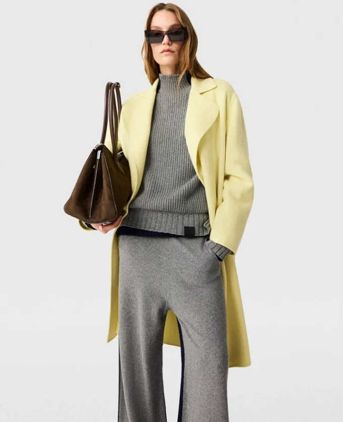 Turtleneck-tröja med kontrastpanel